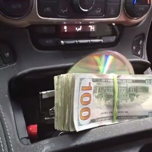 Meet your Posher, Derrick